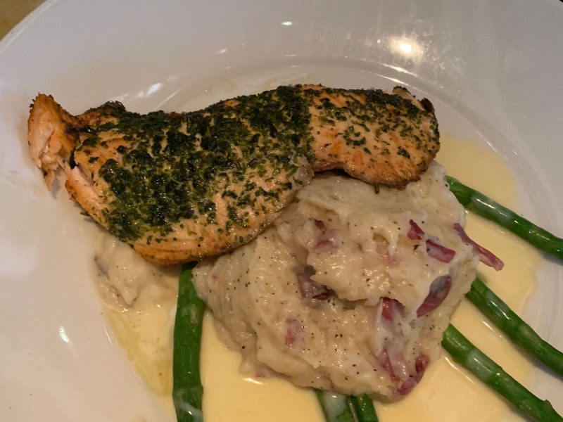 Cheesecake factory chicken breast with mashed potatoes and asparagus