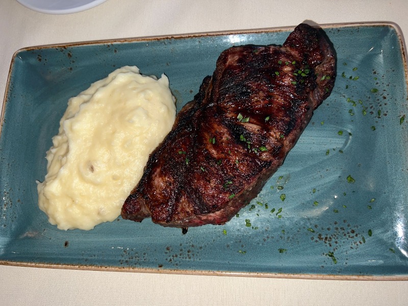 Parker's Restaurant new york strip steak with mashed potatoes
