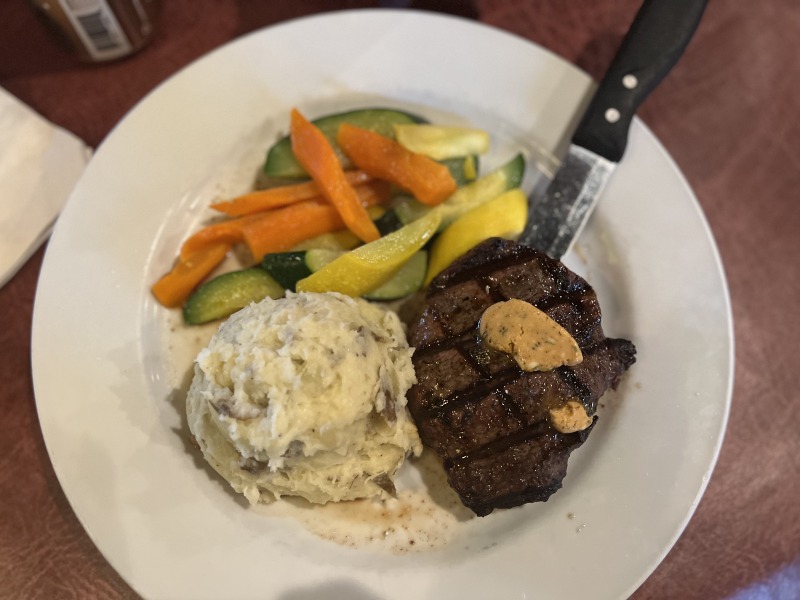 Anyways Pub filet mignon steak with mashed potatoes