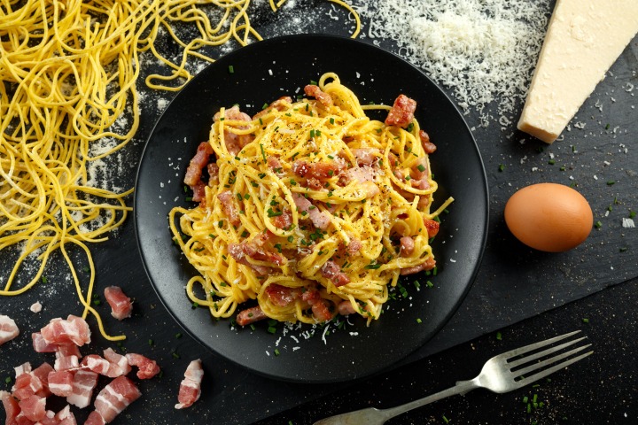Carbonara Italian pasta with bacon bites