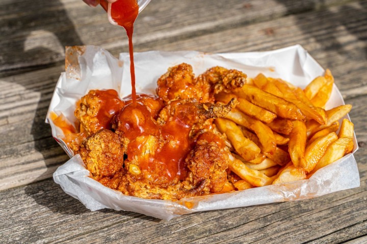 harolds chicken shack with dripping hot sauce