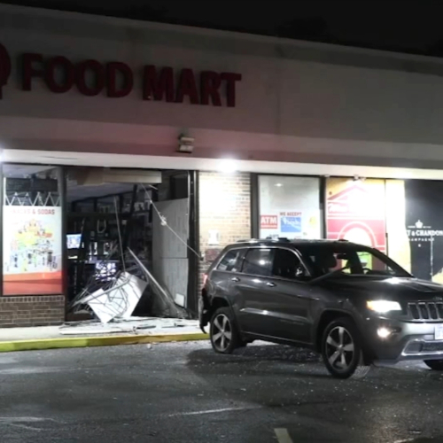 Jeep Crashed into store at burglary