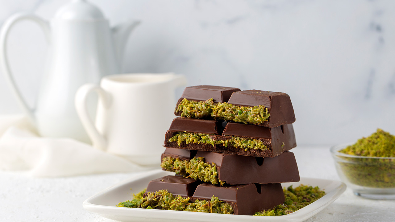 dubai chocolate on a plate